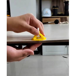 Uchwyt do systemu poziomowania 1,5 mm płytek glazury  - 100 szt